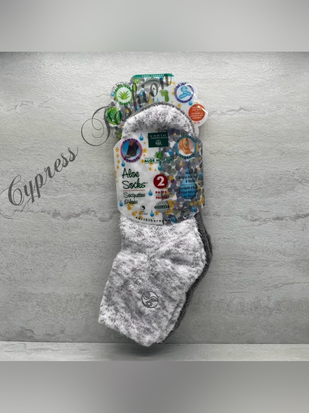 💥 $10 Earth Therapeutics Aloe Socks 2 Pack
